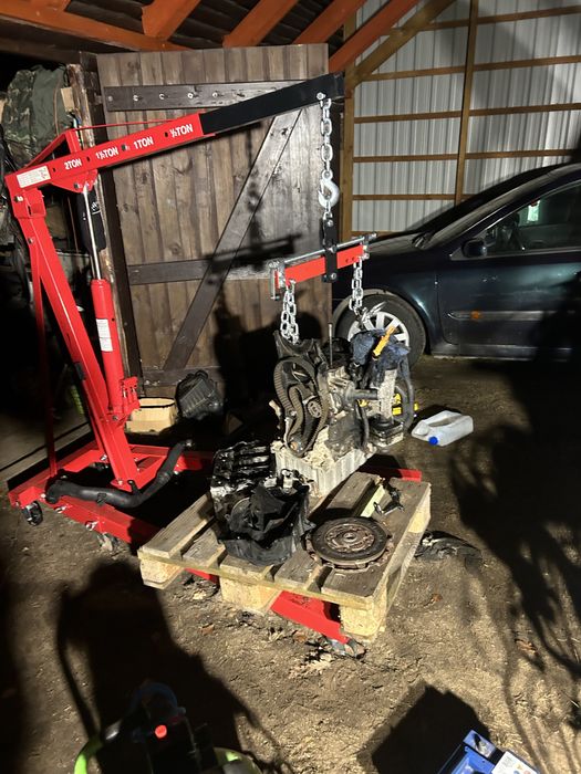 Na części silnik 1.4 tdi BMS pompowtryski glowica pokrywa zaworów itp