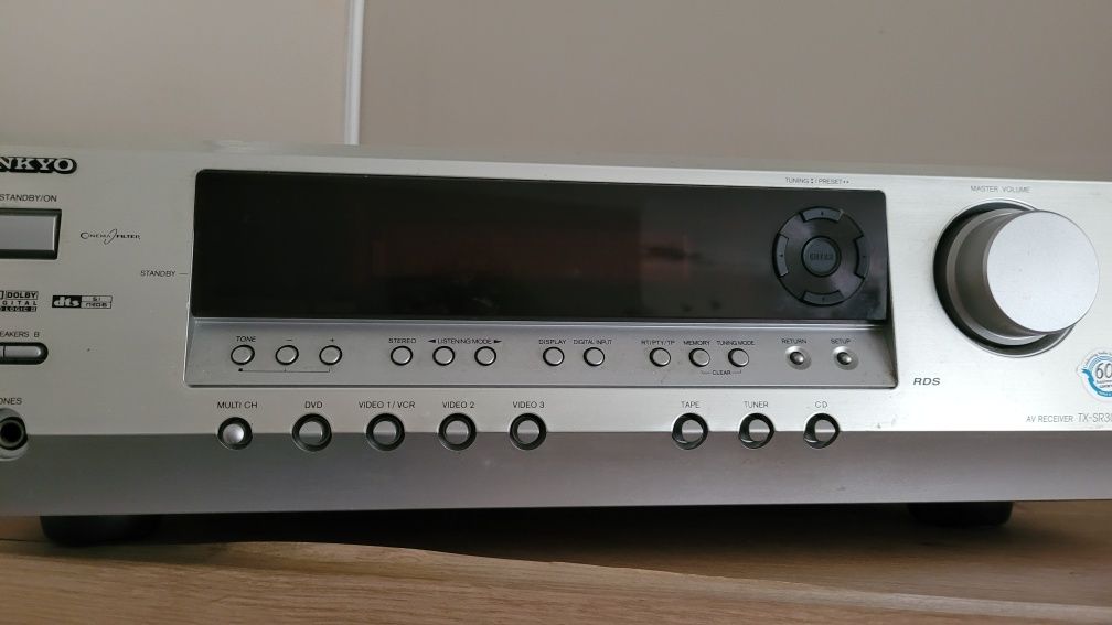 Amplituner ONKYO