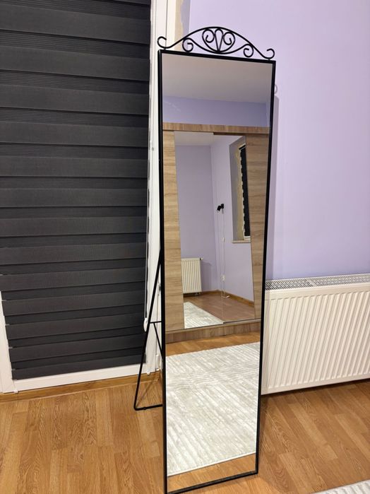 Lustro Czarne z wieszakiem Ikea stojące