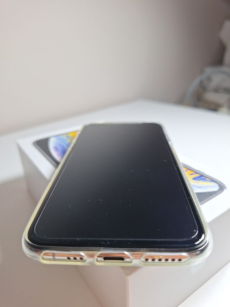 Smartfon Apple iPhone XS  64 GB srebrny