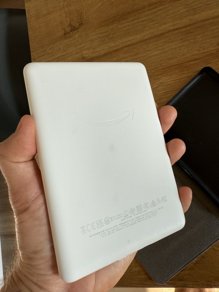 Kindle 10 z piekna obudowa