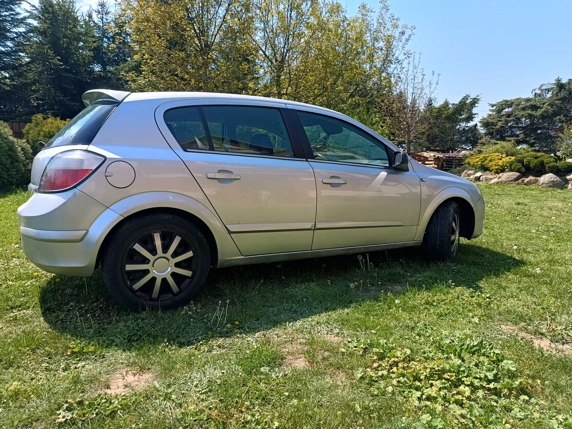 Opel Astra Cosmo 1.7 CDTI 100KM