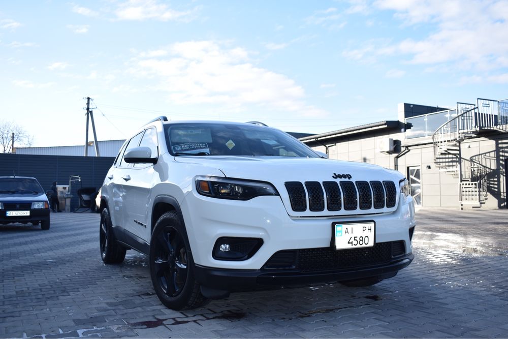 Продам Jeep cherokee 2019