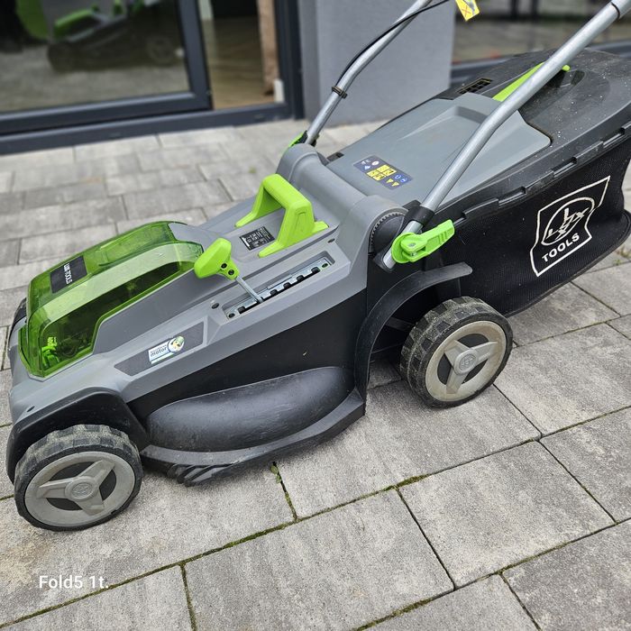 Kosiarka akumulatorowa Lux-Tools 2x20V szer.43cm, ładowarka, baterie