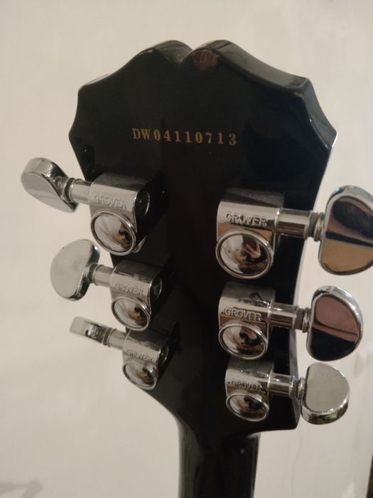 Електрогітара Epiphone Les Paul Studio