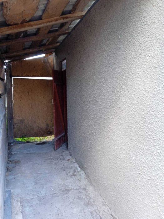 Продам будинок і земельну ділянку в Оліївці (8 км від Житомира).