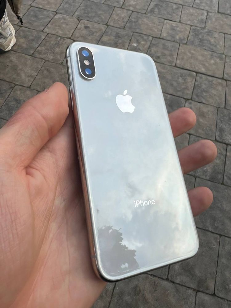 iPhone X(10) 64GB Neverlock Білий