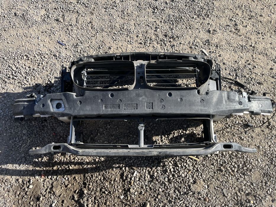 Pas przod przedni czolowka bmw f10 f11 wzmocnienie belka M pakiet