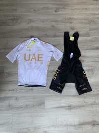 Koszulka + spodenki M UAE Team Emirates Zestaw kolarski rowerowy