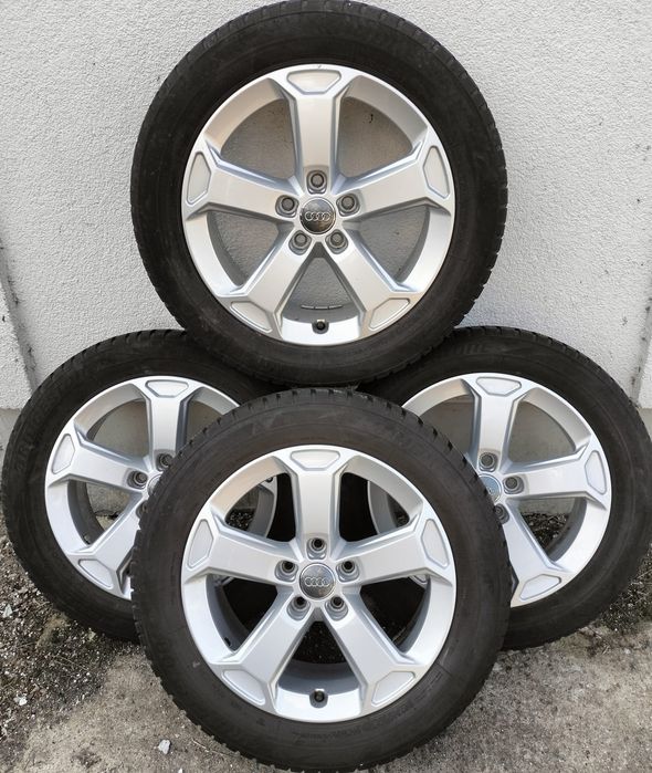 Felgi z oponami zimowymi Audi Q2 7x17 ET45 5X112