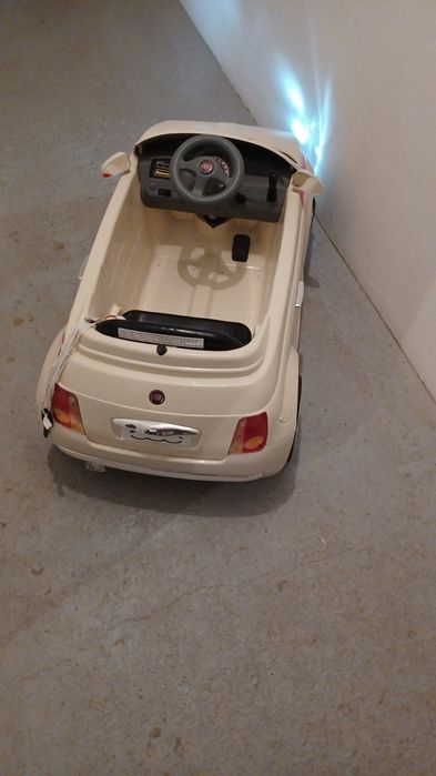 Vende-se Fiat 500 com comando à distância. Bateria nova