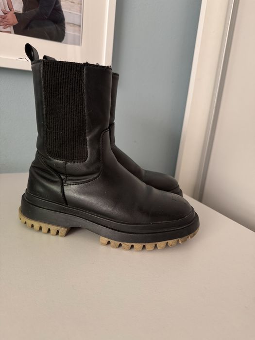 Шкіряні черевики на дівчинку 31 розміру