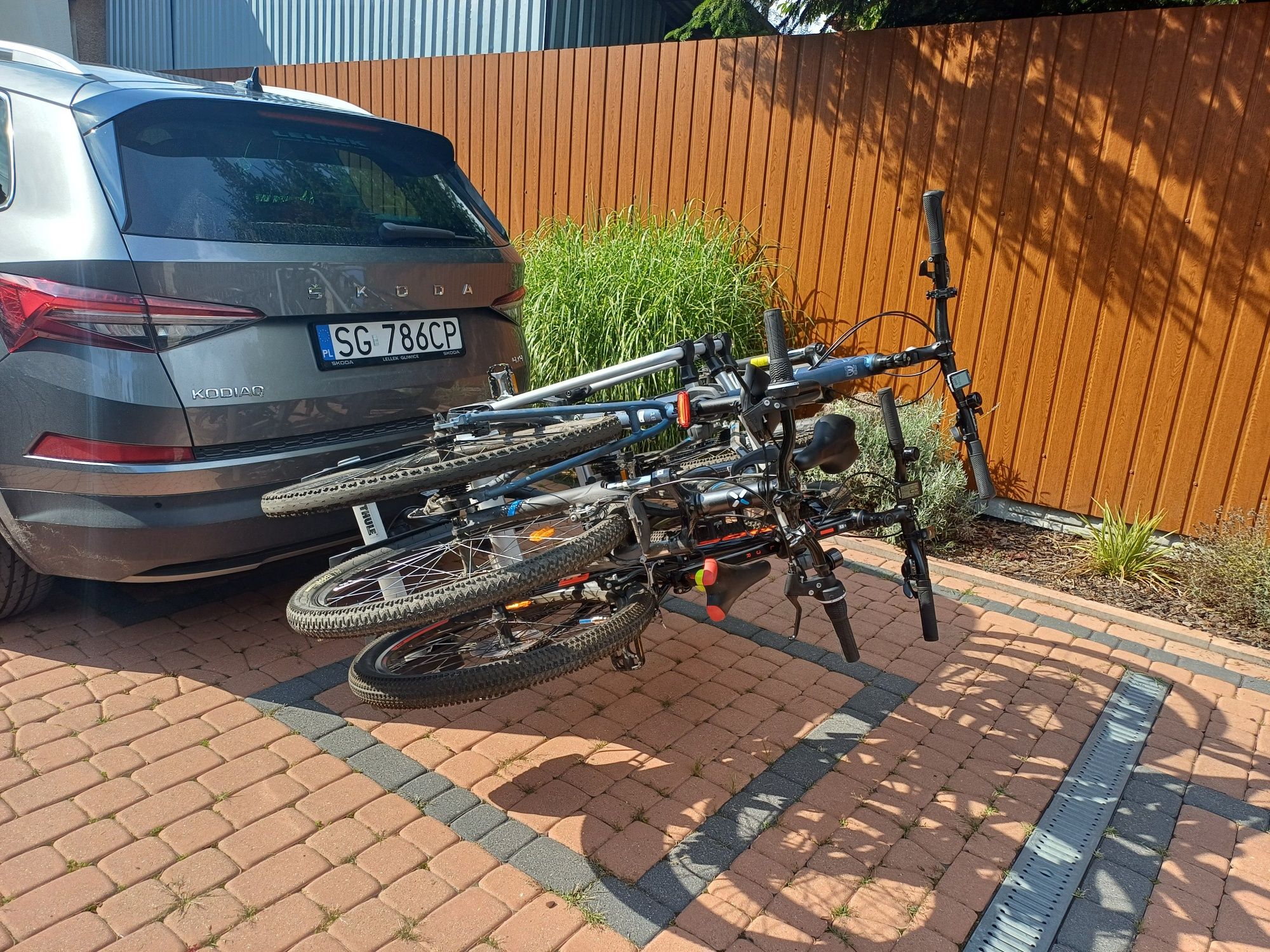 Wynajem bagażnik rowerowy na hak Thule G2 922