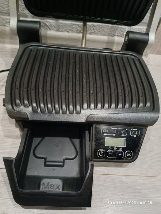 Прижимной гриль Tefal
