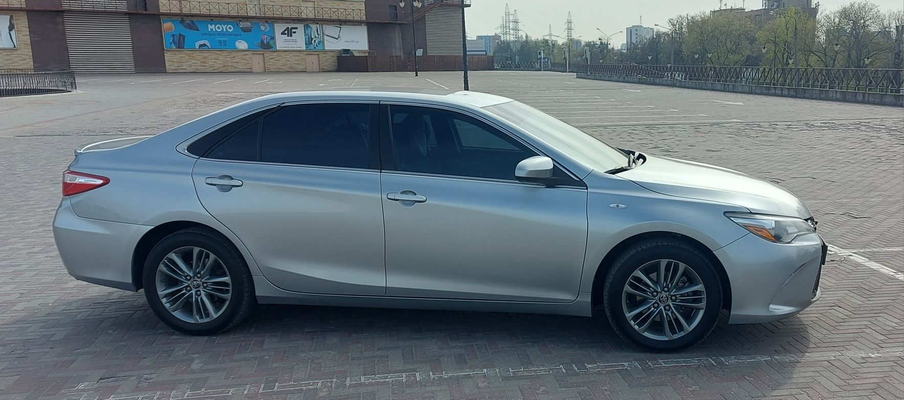 Продам Toyota Camry 2015р.