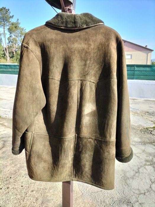 Casaco Homem, pele carneiro verdadeira, verde escuro, tam 50