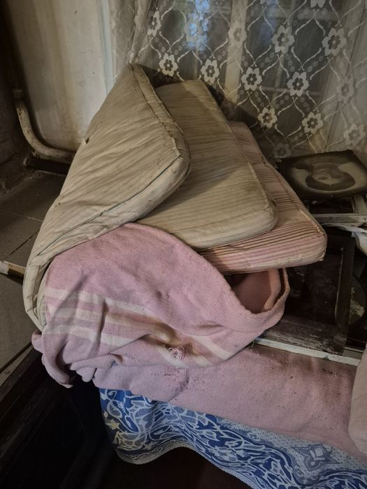 Продам  ватний  матрас