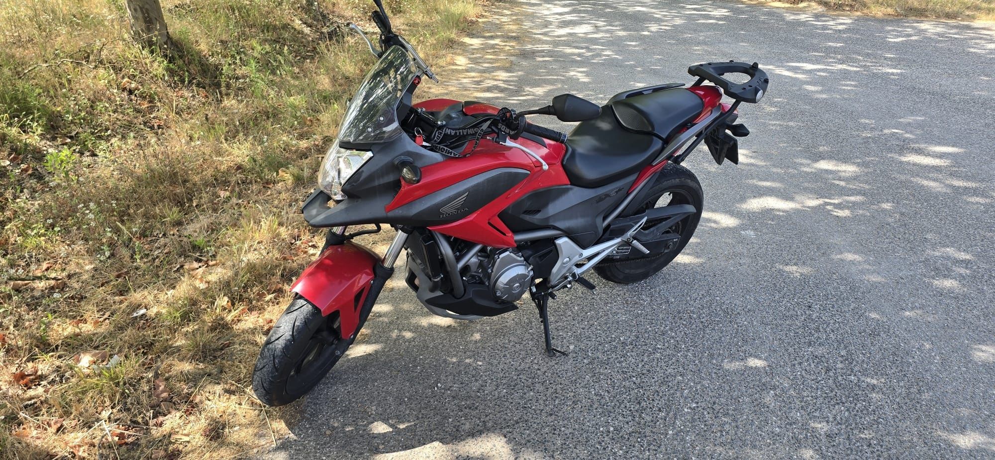 Nc 700x Dez 2011