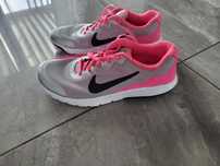 Adidasy Nike r. 38