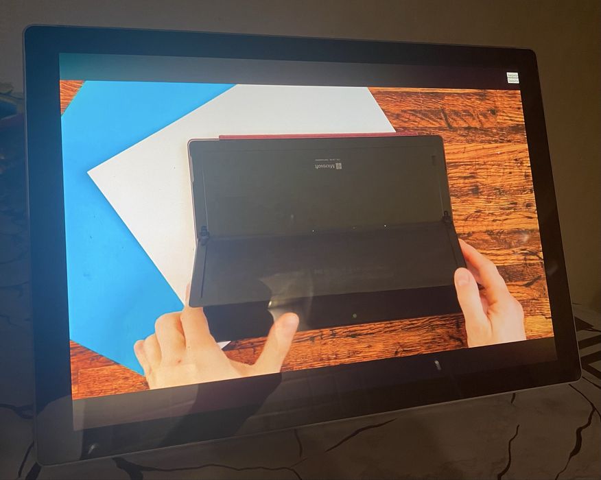 Microsoft Surface Pro 6, 8/128.