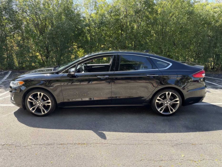 Ford Fusion Titanium      2019