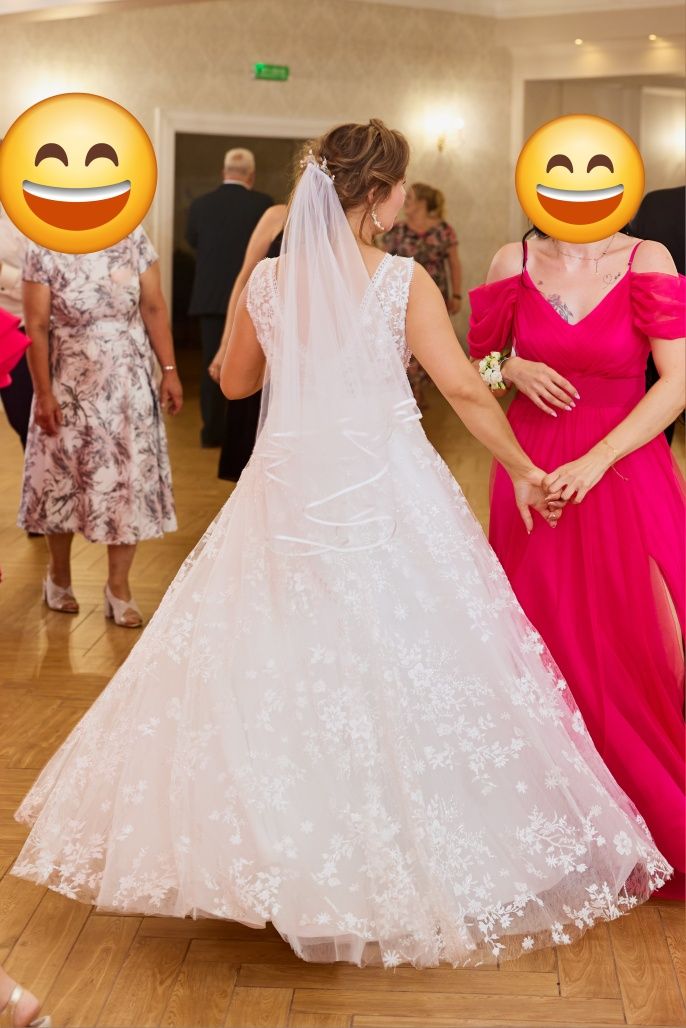 Suknia ślubna r. 36 z długim welonem 230 cm