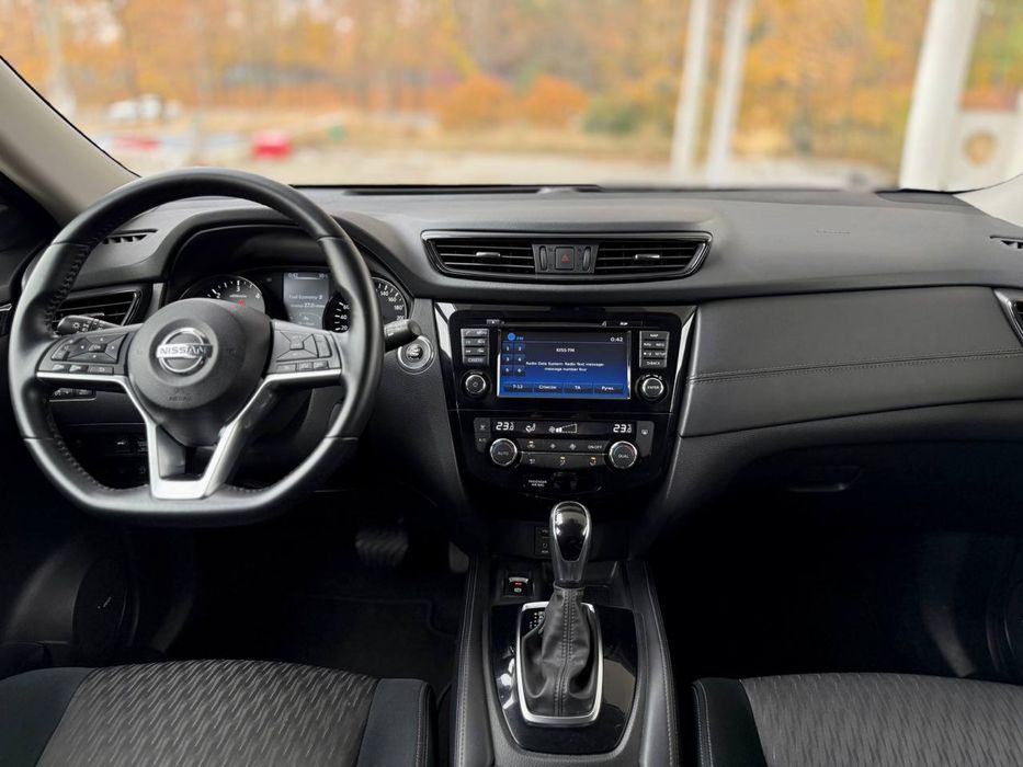 Nissan X-Trail офіційний 2020 рік