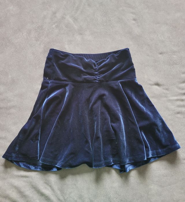 Welurowa spódniczka