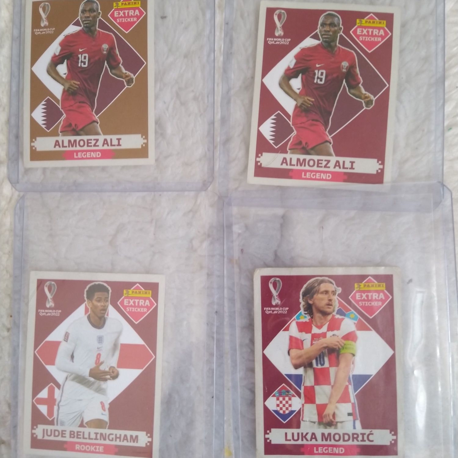 Cromos mundial FIFA 2022 Messi Modric Eriksen Son Suarez Ochoa Vlaovic