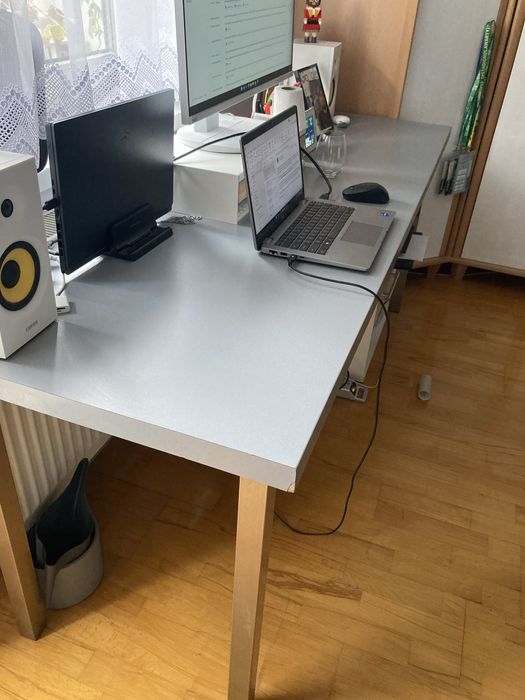 Biurko/ stół roboczy