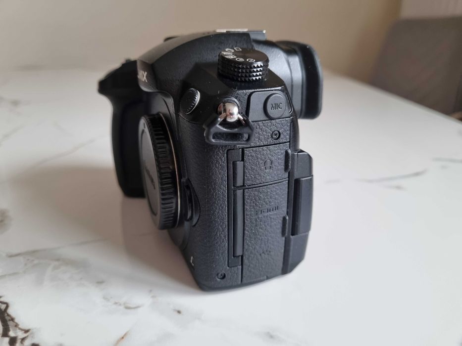 Panasonic Lumix GH5 Body + V-LOG | Idealny Stan, Gotowy Zestaw