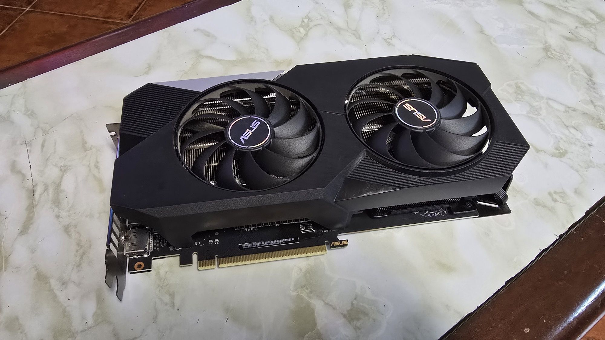 Placa gráfica Asus RTX 3060 TI dual