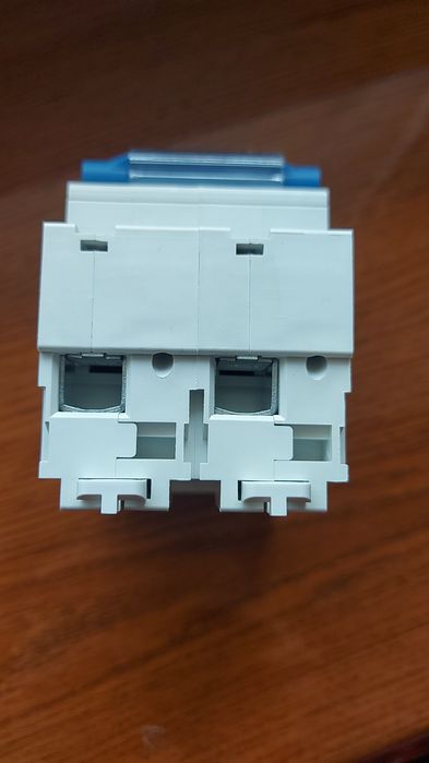 250A, 63А автоматичний двополюсний вимикач постійного струму