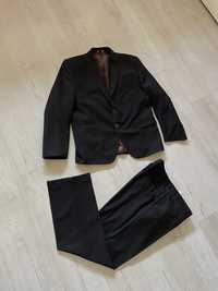 Czarny garnitur 54 z wełną