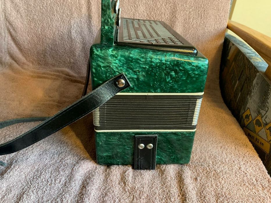 Гармонь Вятская в идеальном состоянии