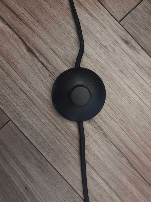 Lampa wolno stojąca Trójnóg