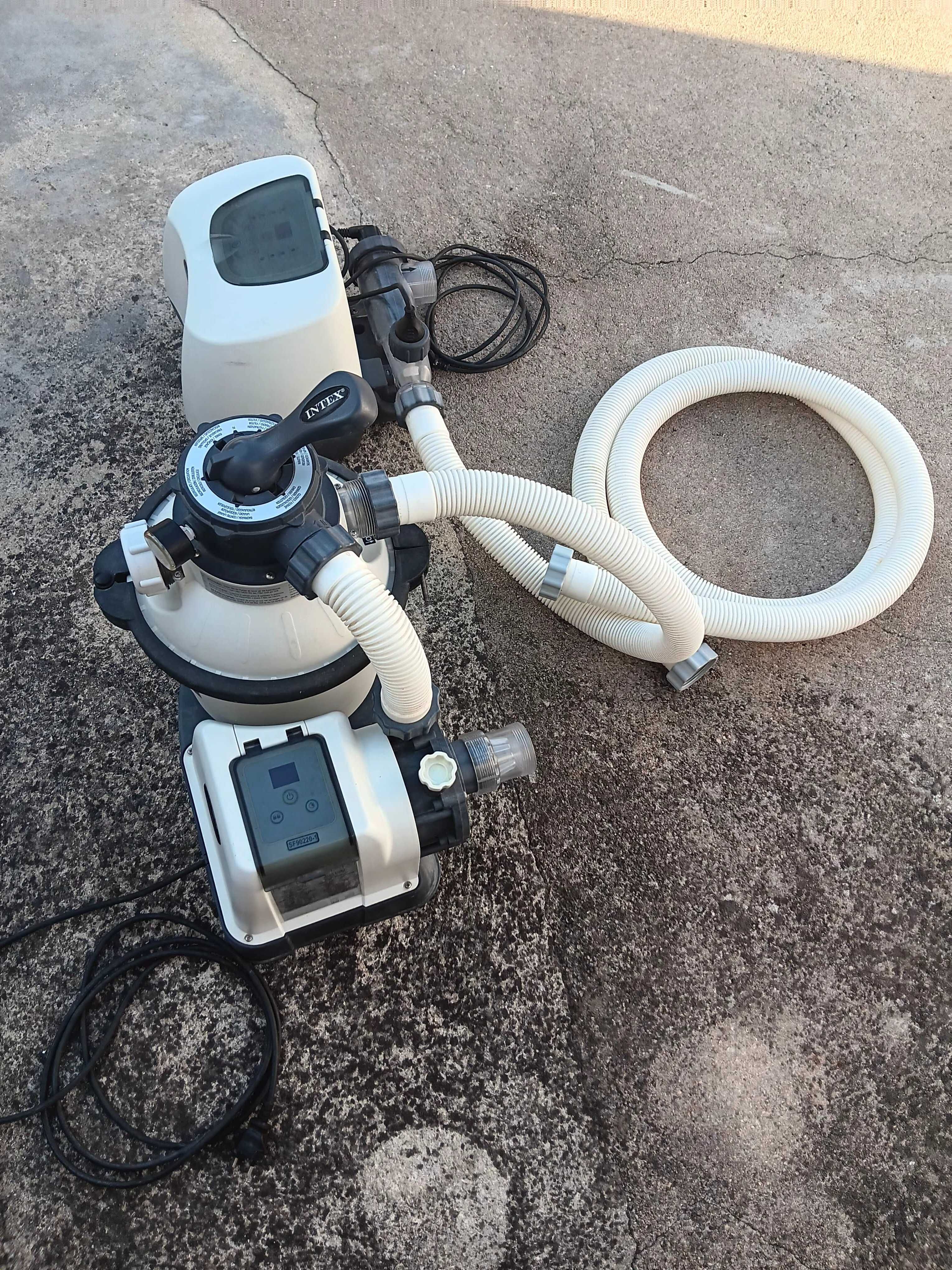 Conjunto bomba, filtro de areia e sistema de água salgada para piscina