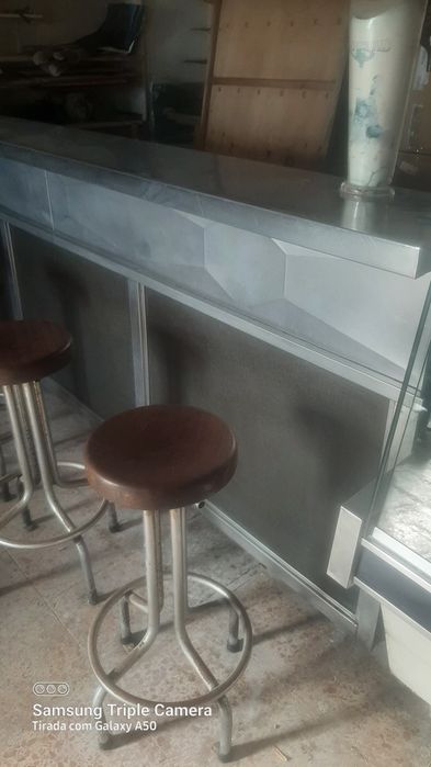 Balcão de café/bar com maquina imperial