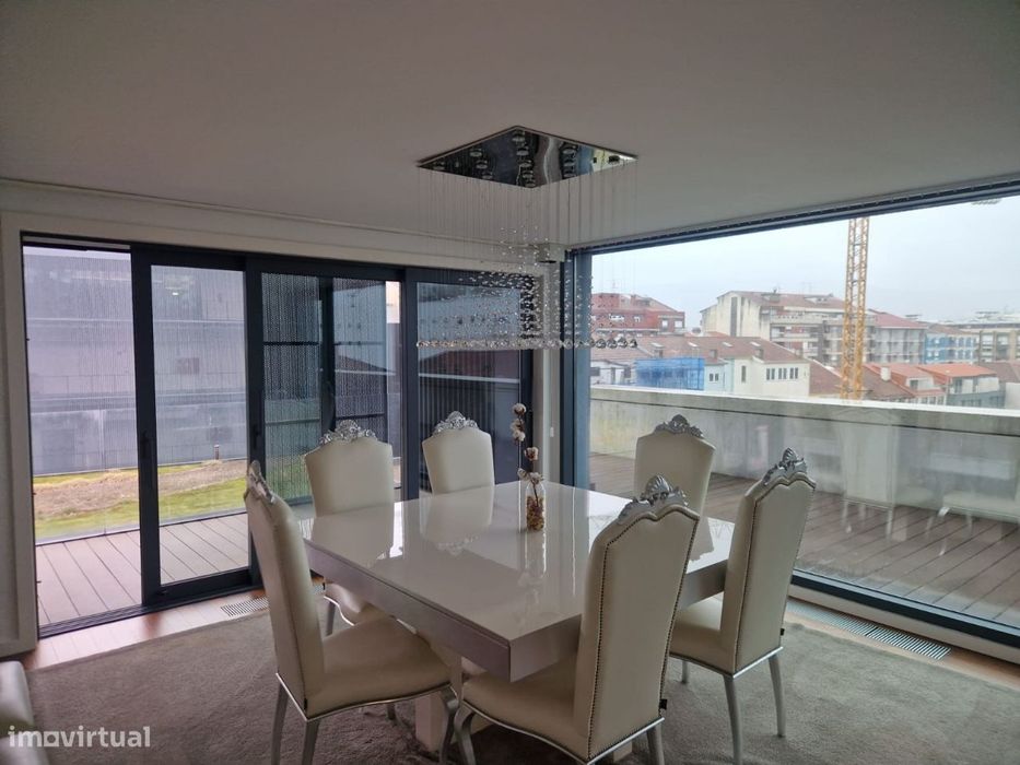 Apartamento T3 duplex - Edificio Liberty Street