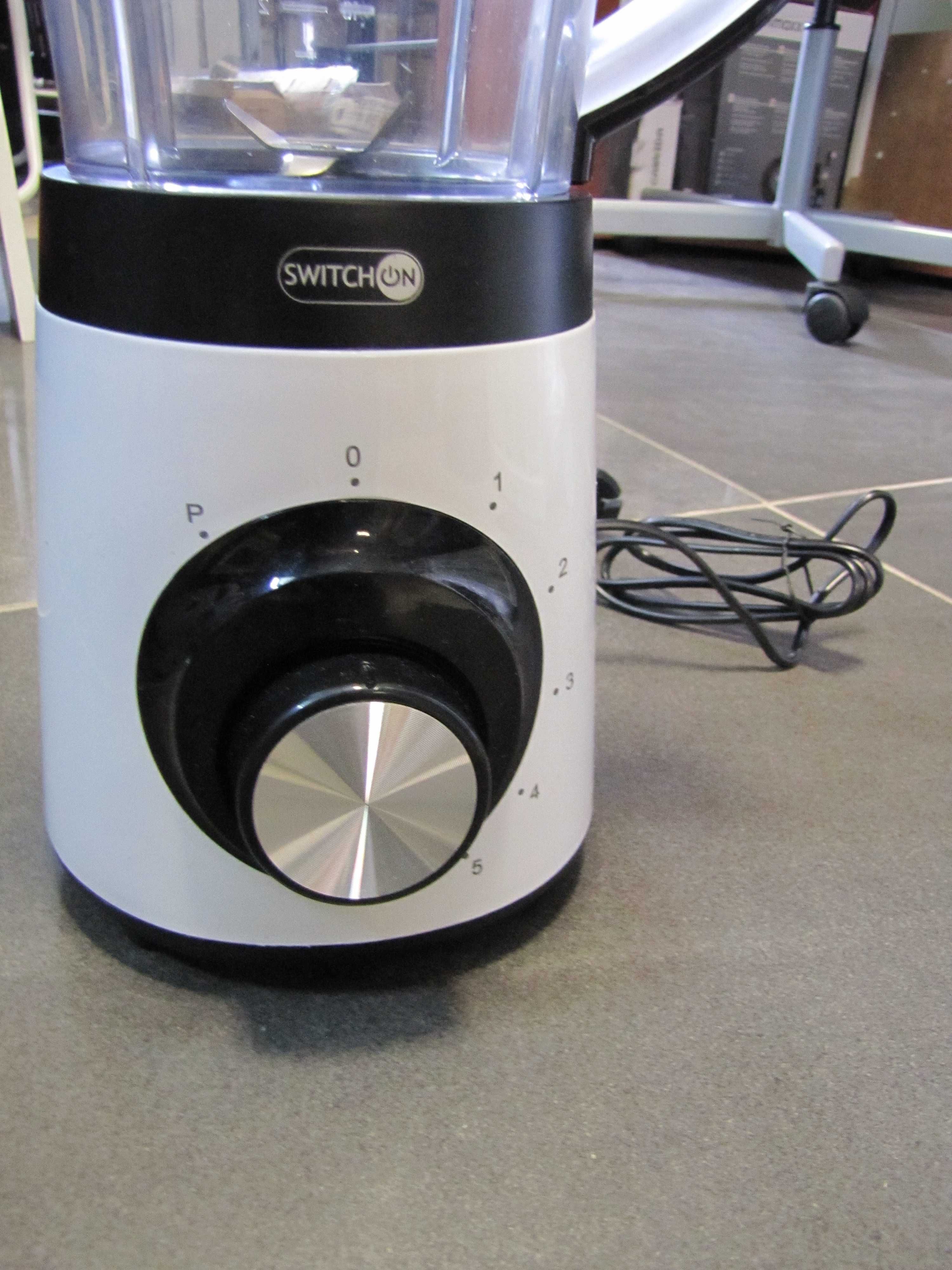 Blender kielichowy Switch On TB-D0101 / 600W / 1,5l / Kruszenie lodu