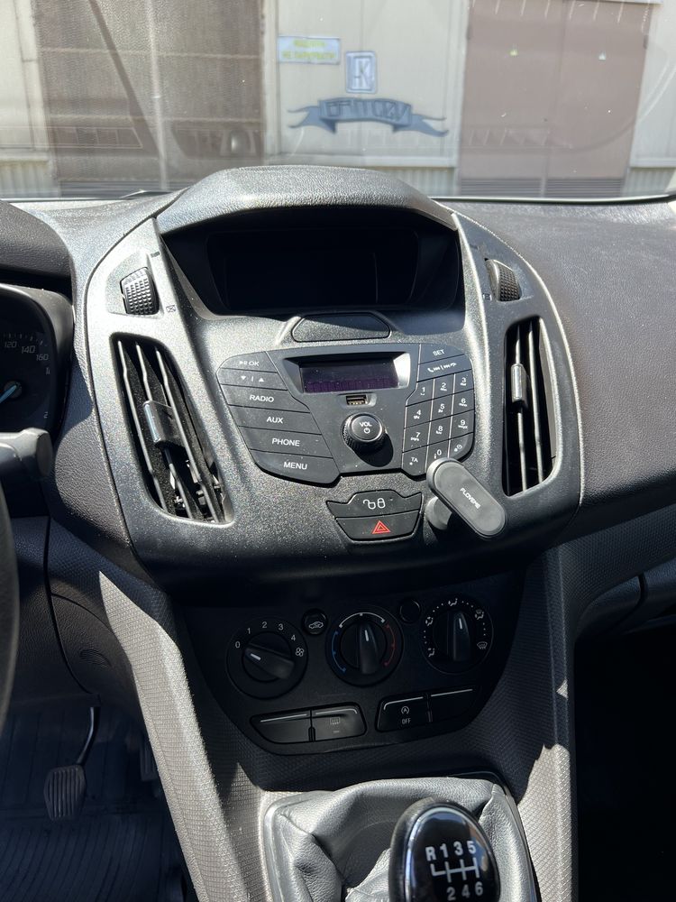 Ford transit conect  2015