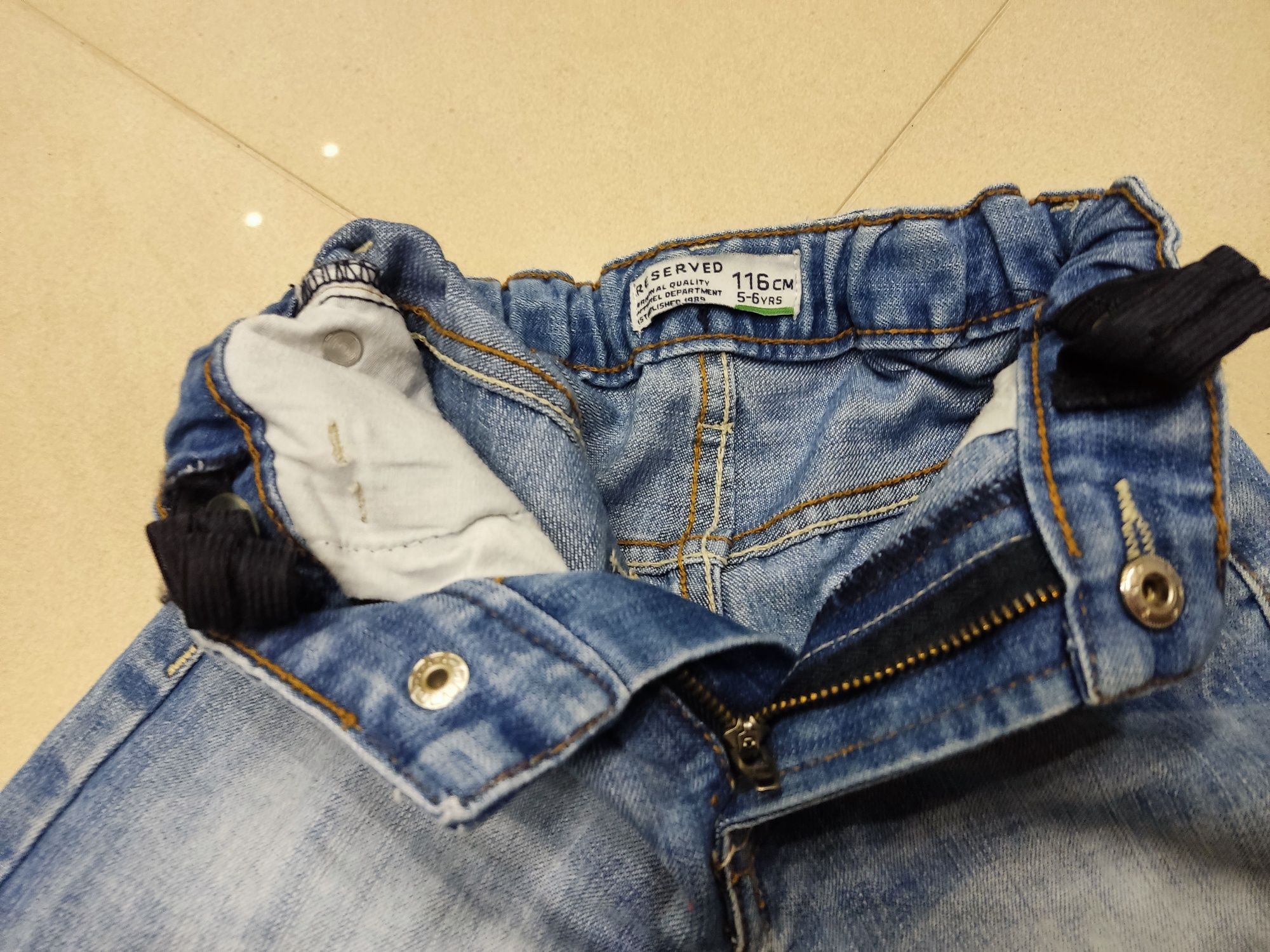 Reserved modne spodenki jeansowe dla chłopca r.116