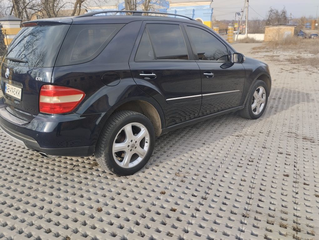 Mercedes Benz ML -class