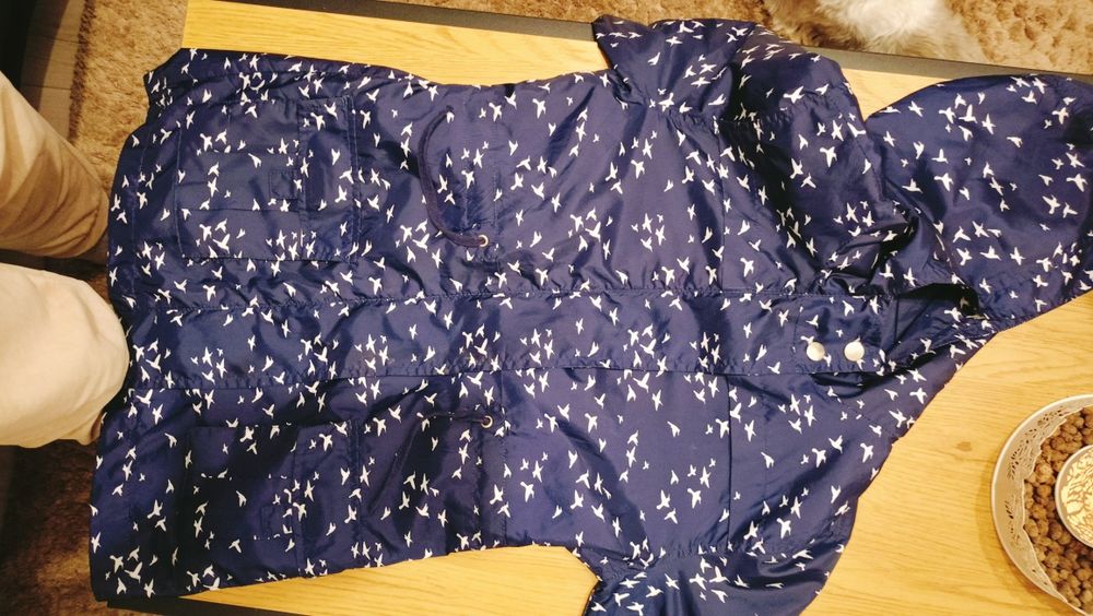 Kurtka dla dziewczynki 134 wiatrówka cienka