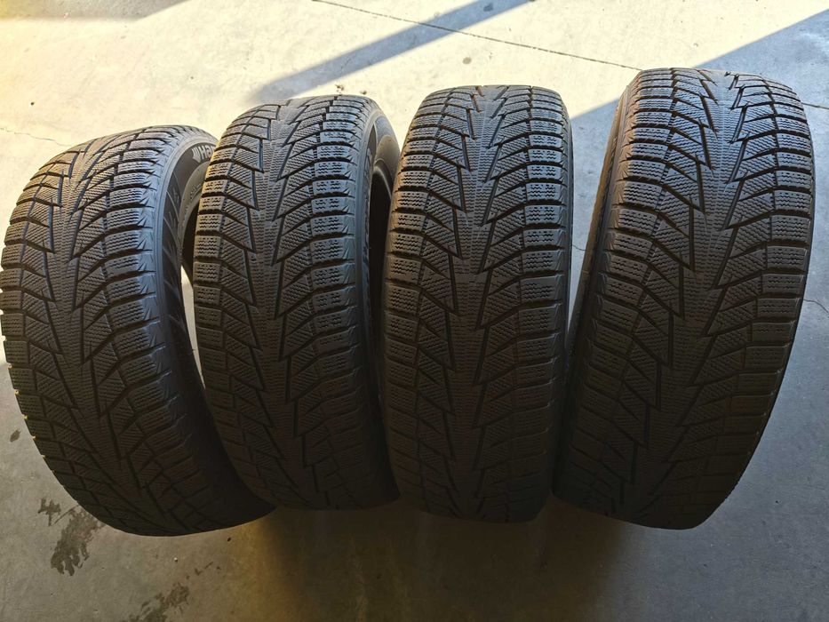 R16 205 60 Hankook Winter I*cept IZ2 зимові шини з категорії липучок