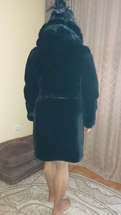 Продам зимову мутонову шубу!!!