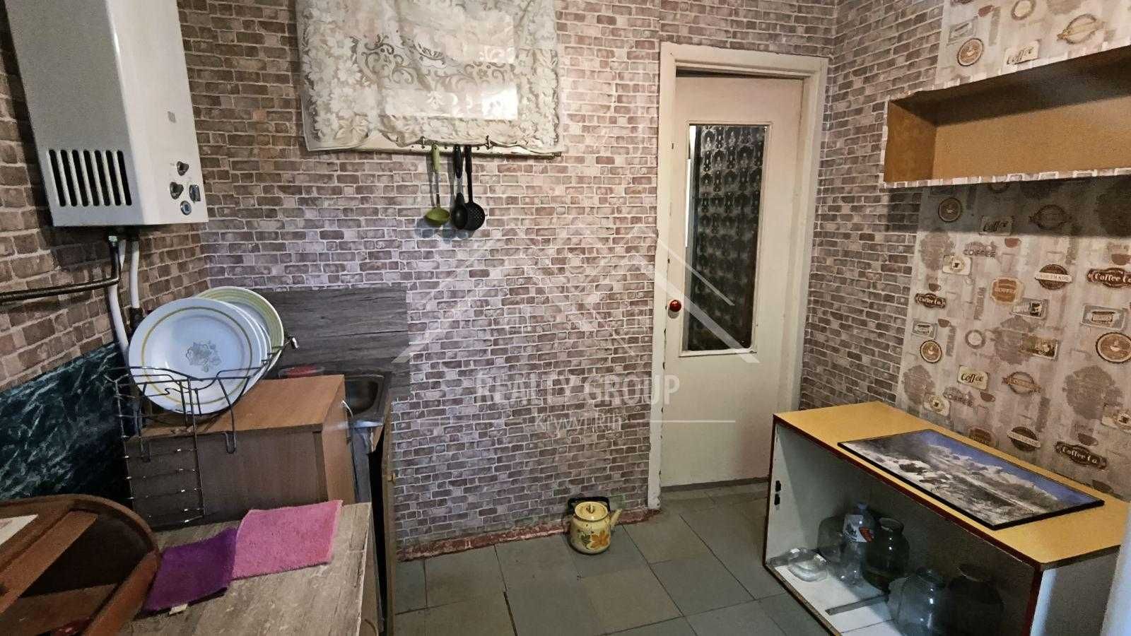 Продаж 2к квартири  пл. Артема