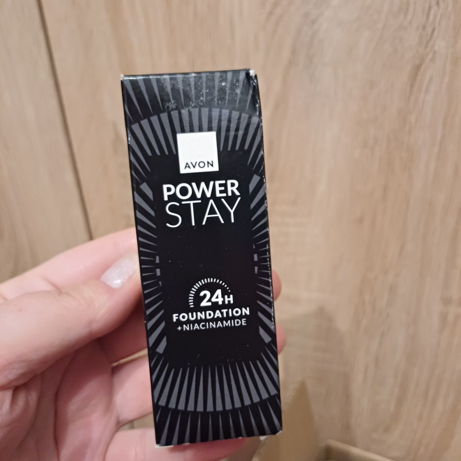 podkład power stay 24h 235P shell avon