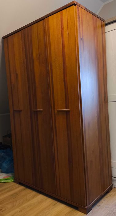 Szafa drewniana 3 drzwiowa - sosnowa