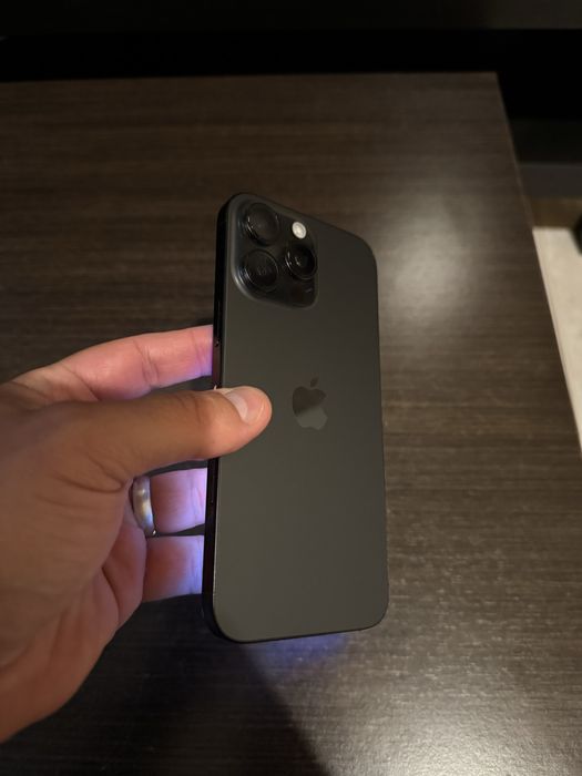 Iphone 16 Pro Max novo